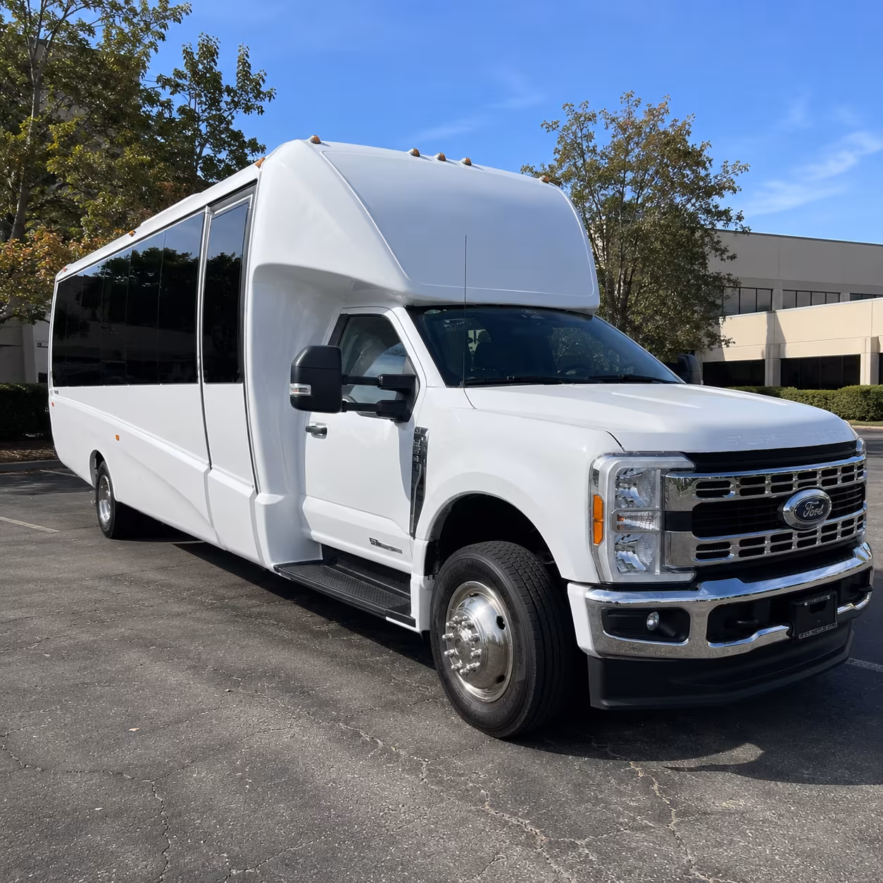 corporate airport transfer buses between marietta and hartsfield jackson atl