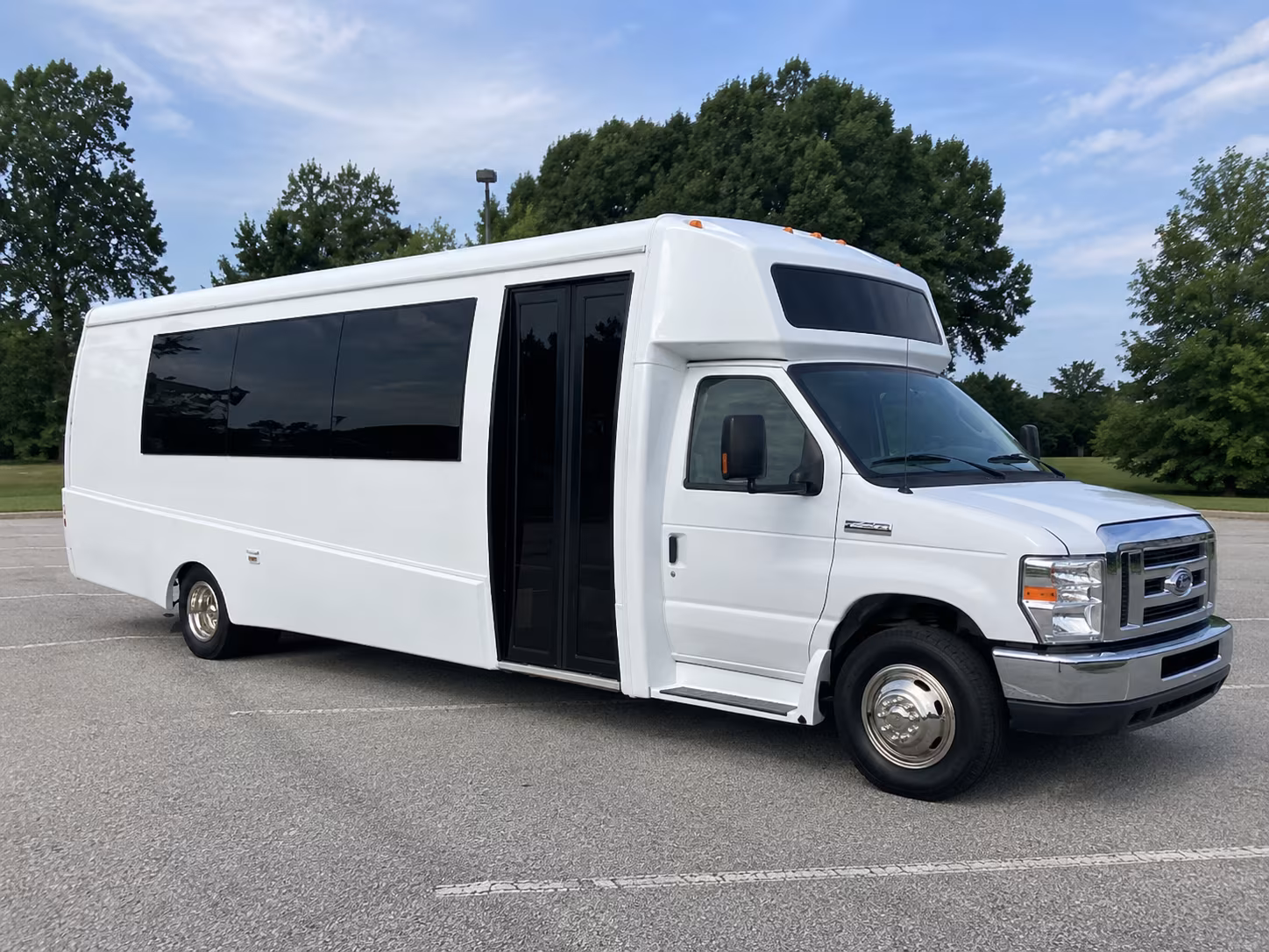 marietta 18 passenger party bus