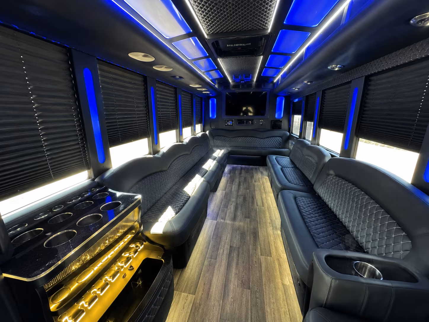 party buses to atlanta hawks games at state farm arena