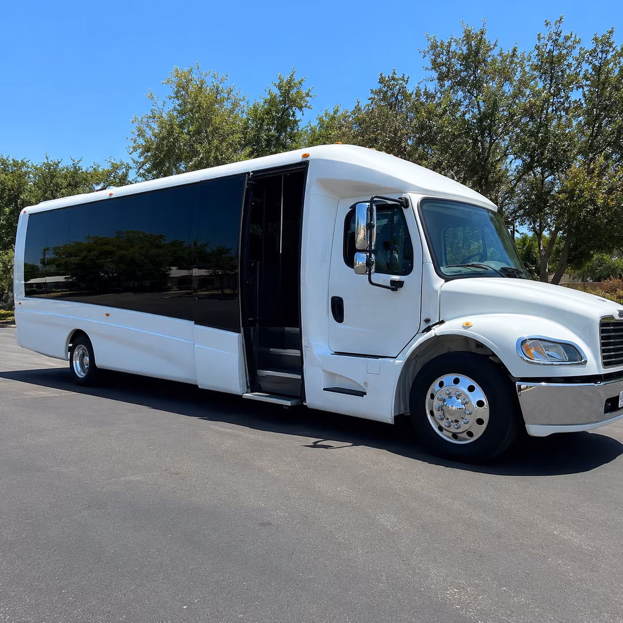 sports group buses and fan shuttles from marietta